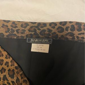 Harold’s Leopard print skirt size 14